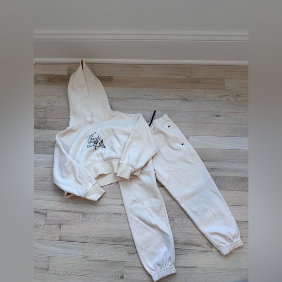 Zara Ballet Academy Graphic Cream Cropped Hoodie and Jogger Set - Picture 1 of 6